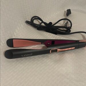 #736 Black and Pink Hair Straightener